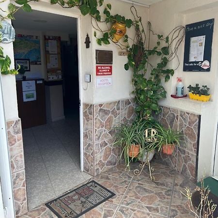 Emile Youth Hostel Gibraltar Eksteriør bilde