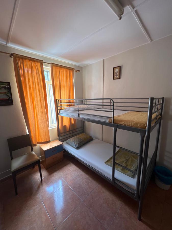 Emile Youth Hostel Gibraltar Eksteriør bilde